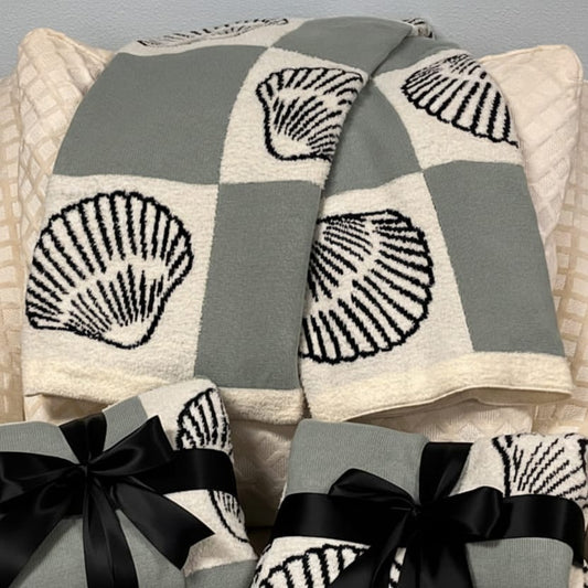 Large Plush Blanket with Sea Shells