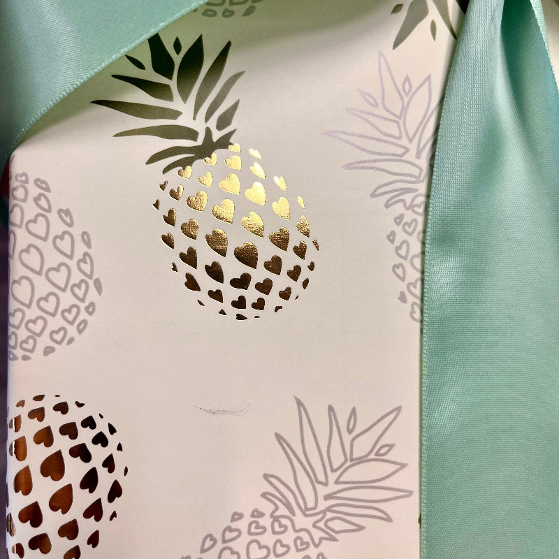 Maui's Finest Gifts Cream · Pineapples & Sage Ribbon Caramel Lovers Gift Set