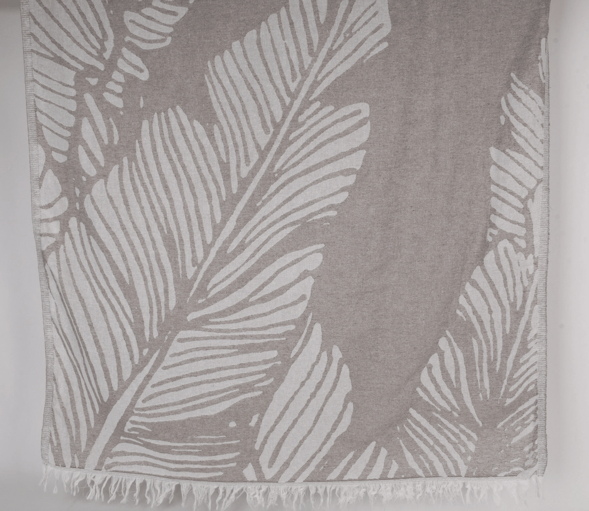 Maui's Finest Gifts Grey - White Palm Leaves Beach Blanket & Towel