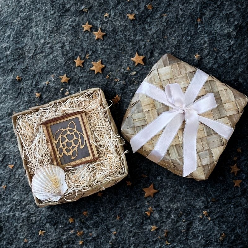 Maui's Finest Gifts Hawaii Hawaiian Night Light · Kahikina Kreations · 3 Hawaiian Designs