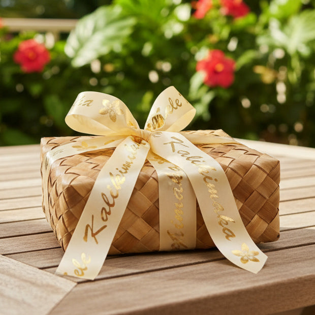 Maui's Finest Gifts Hawaiian Holiday Snack Gift Box