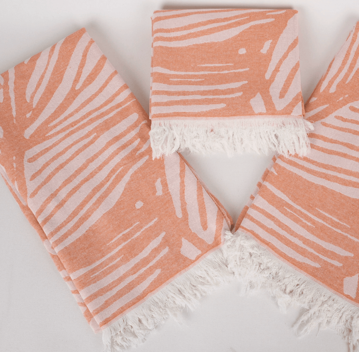 Maui's Finest Gifts Palm Leaves Beach Blanket & Towel