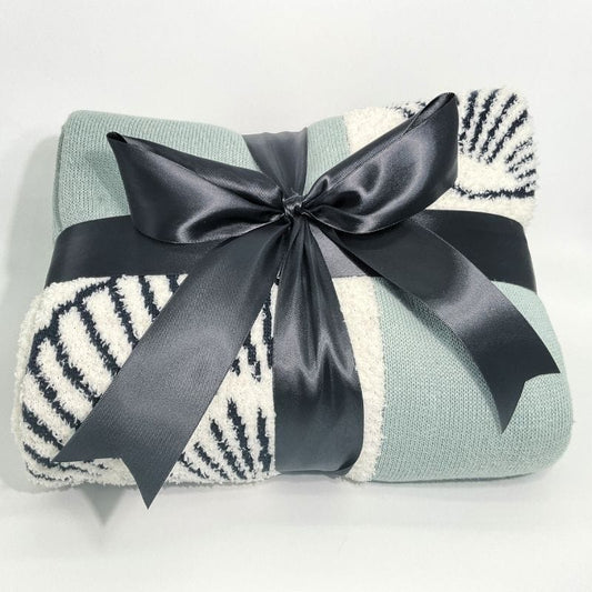 Maui's Finest Gifts Shells Sea Foam Throw Blanket